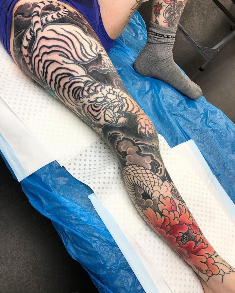 Lưu ngay 1001 hình xăm full chân nam nữ cực cháy và cá tính